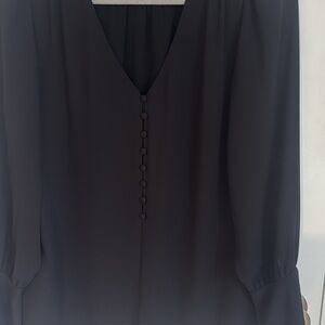 Black V-Neck Button-Front Long Sleeve Top. Size XS.